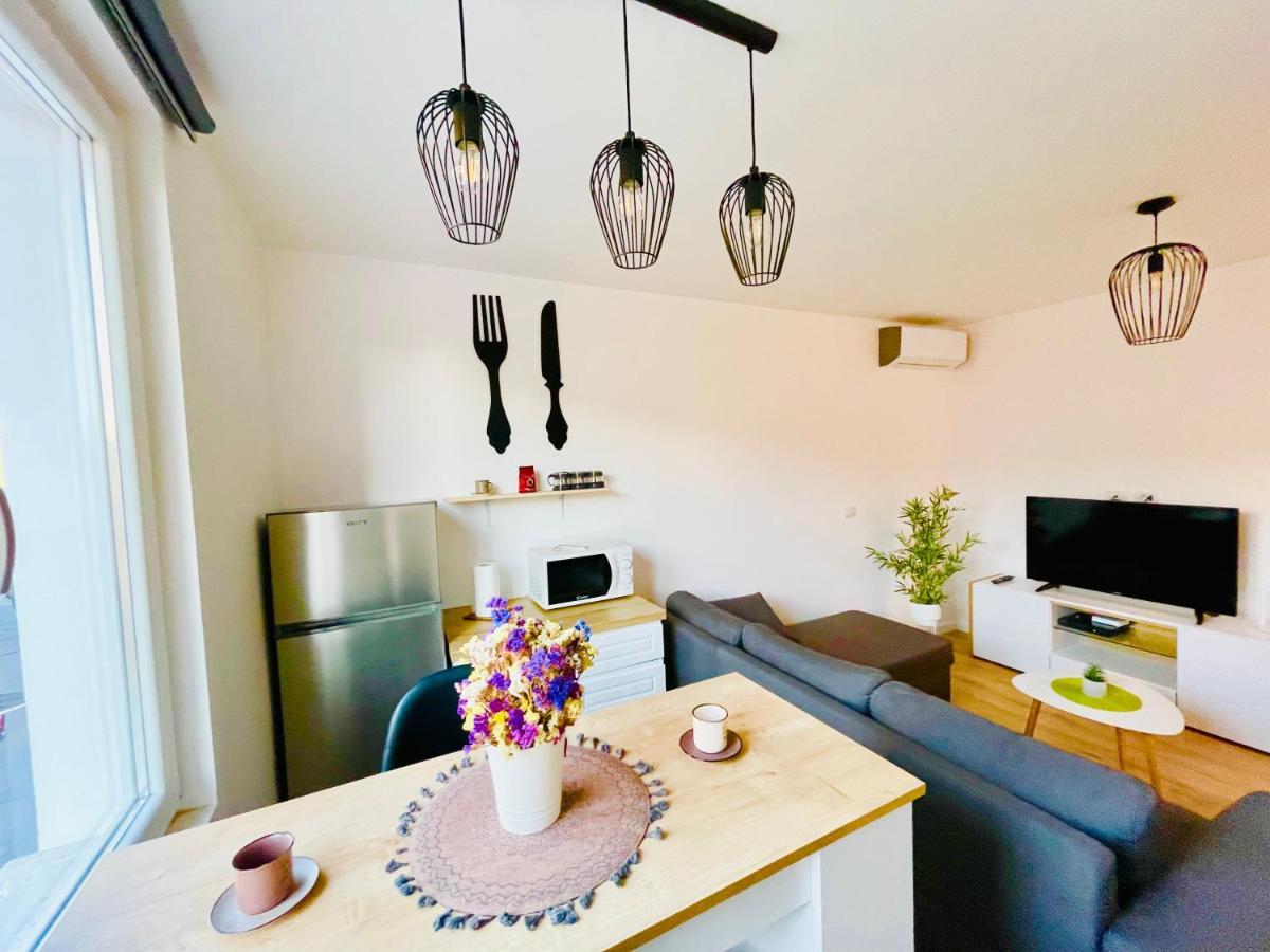 Central Apartment 2, Tiranë Luaran gambar