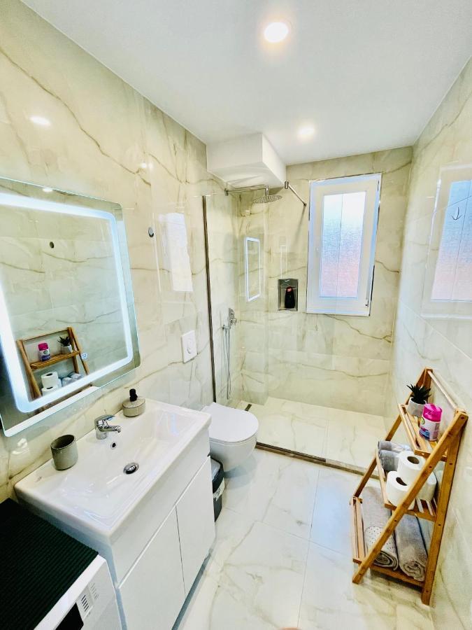 Central Apartment 2, Tiranë Luaran gambar